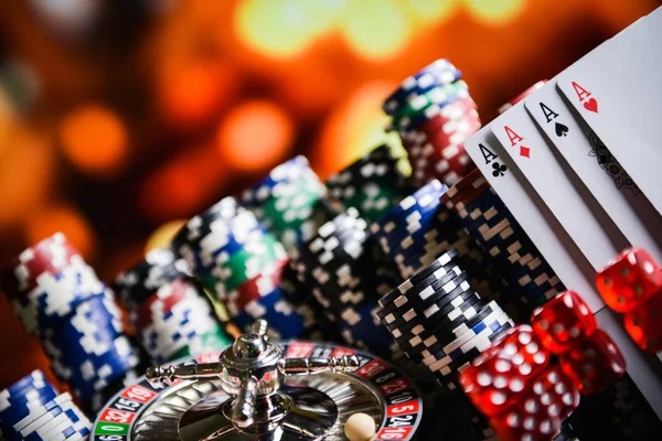 hokibang Live Tables, Real Dealers, Your Lobby